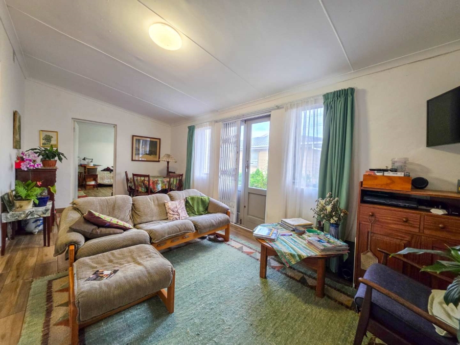5 Bedroom Property for Sale in Stilbaai Wes Western Cape